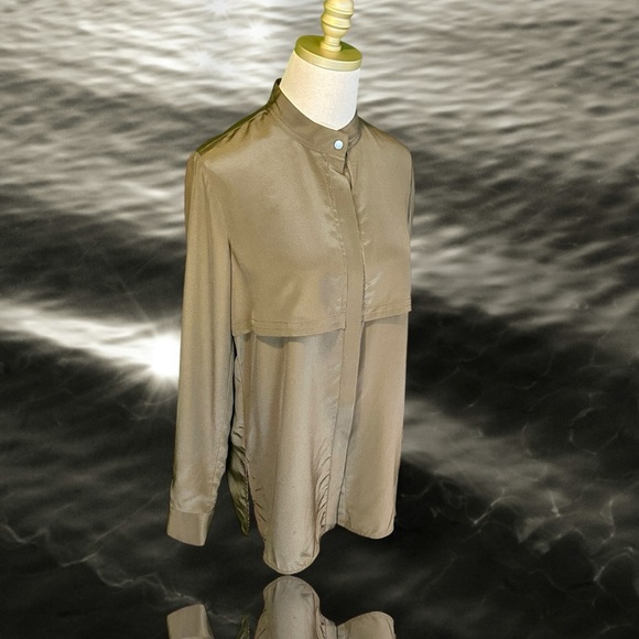 Vince 100% Silk Olive Green Collarless Button-Up Long-Sleeve Blouse Size Small - Picture 13 of 13